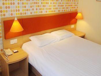 Home Inn Fujiatun Zewnętrze zdjęcie